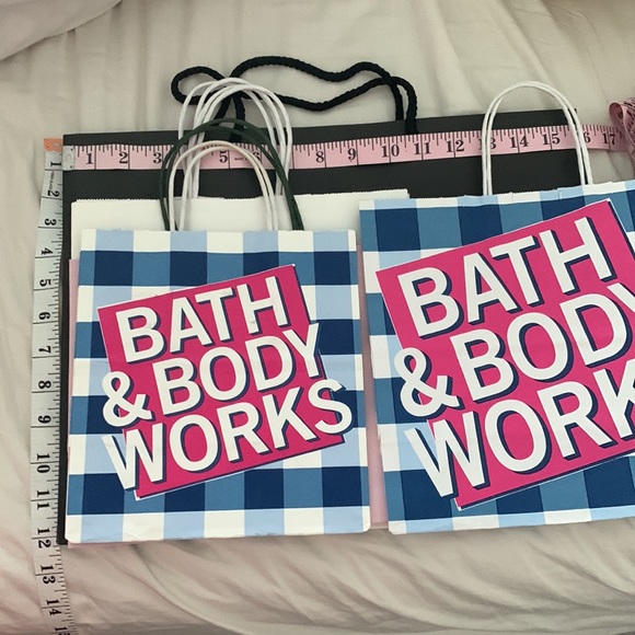 Gift Bags & Box - Picture 7 of 16